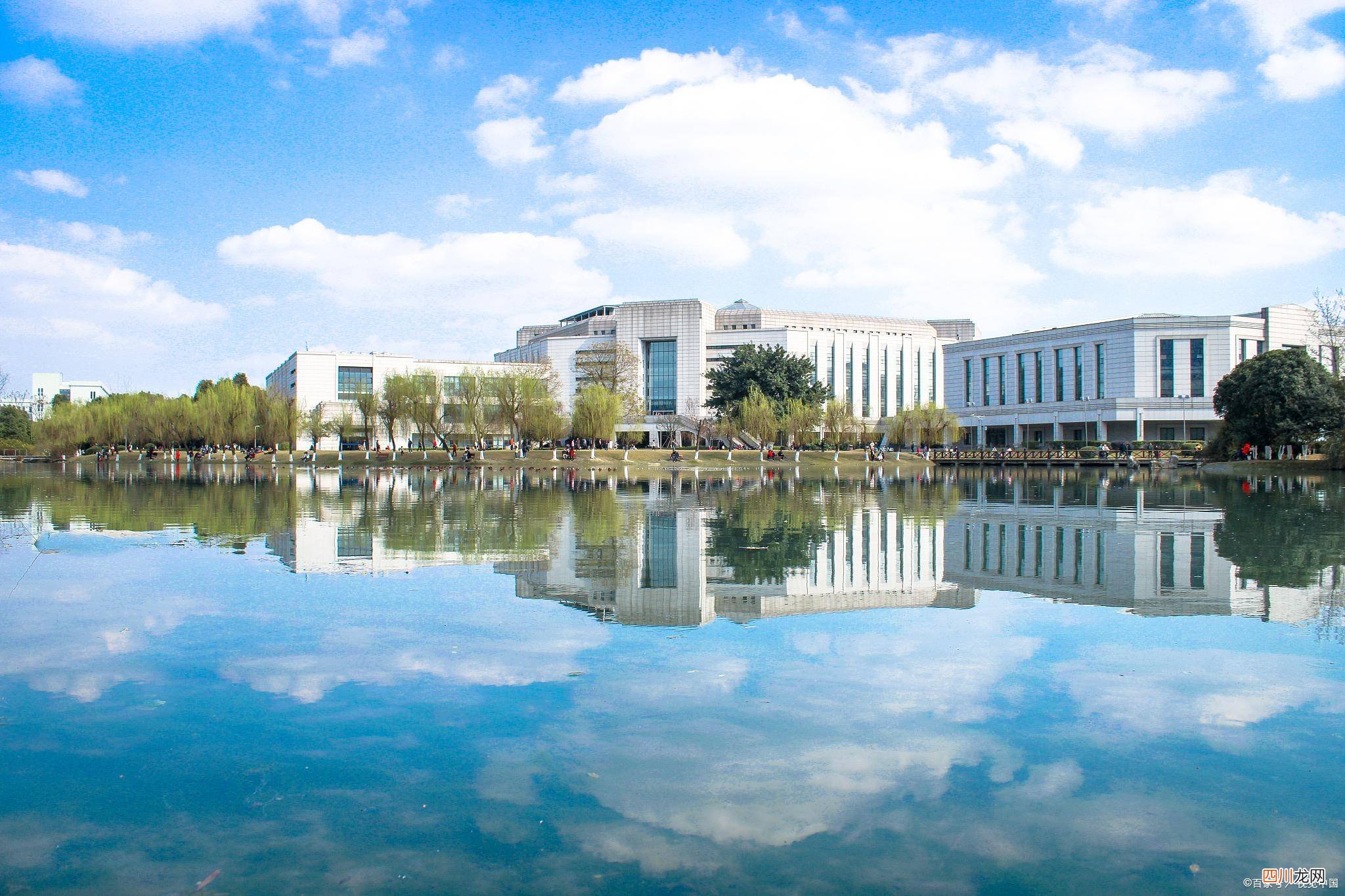 关于怀化学院简单介绍 怀化学院是几本大学