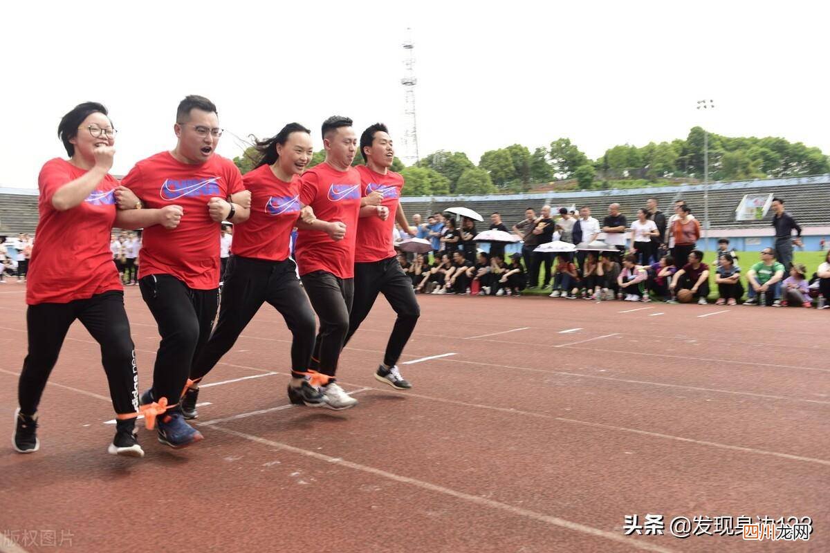 主持人开幕式主持词分享 开幕式主持稿怎么写