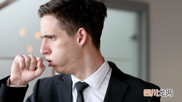 按摩经络打嗝的原因是什么？打嗝需要如何鉴别类型？