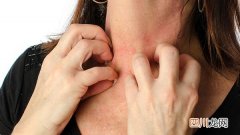 孩子学游泳的时候一定要预防中耳炎 儿童中耳炎有什么症状呢？