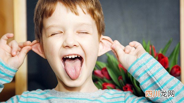 孩子近视会出现哪些表现？预防儿童近视的方法有哪些？