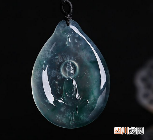 翡翠挂件正确清洗步骤 翡翠挂件保养知识