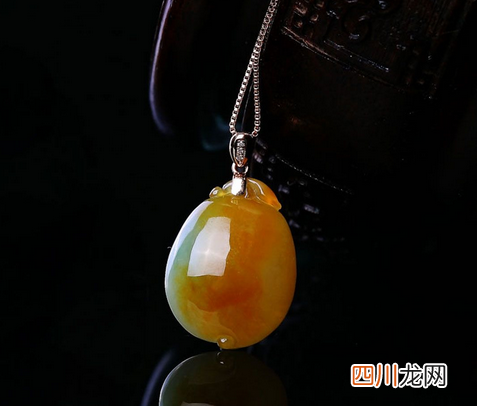 挑选和鉴别翡翠技巧 怎样判断翡翠净度高不高