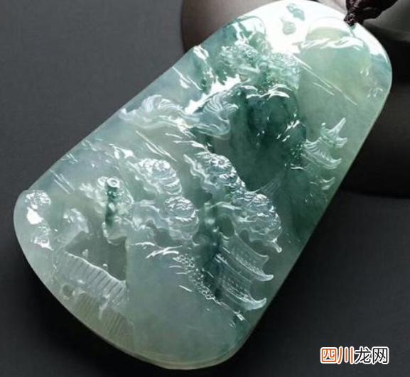 翡翠山水寓意 男士戴翡翠山水挂件好吗