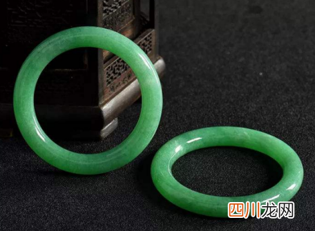 怎样养护翡翠饰品 这几个错误的方法一定要避免