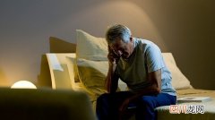 抑郁症应该怎样拯救自己？七种方法有助于缓解抑郁症