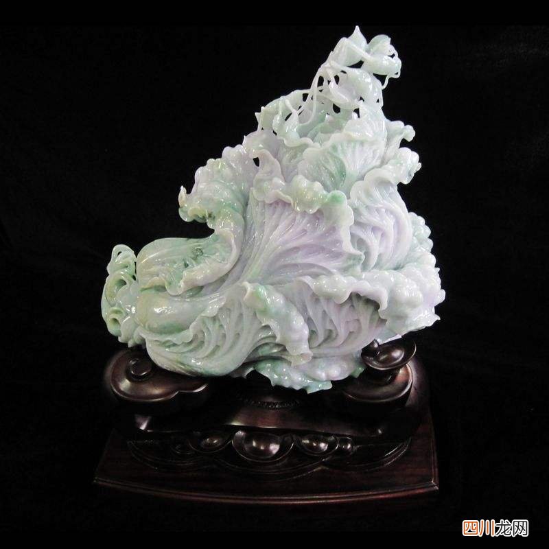 翡翠白菜摆件价格 翡翠白菜摆件挑选方法