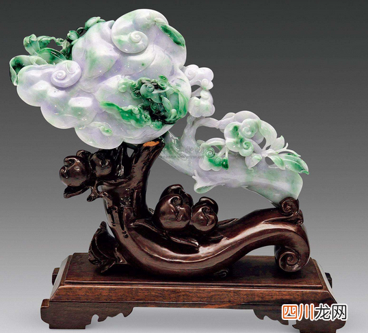 红翡翡翠介绍及颜色鉴别知识 红翡翡翠应该怎样挑选