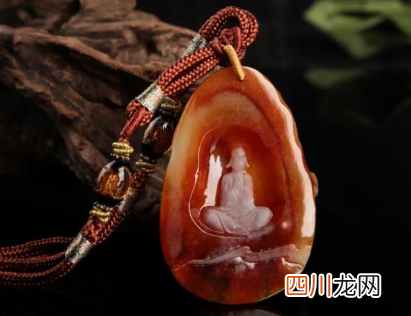 红色的翡翠叫什么 红色翡翠的价格是多少