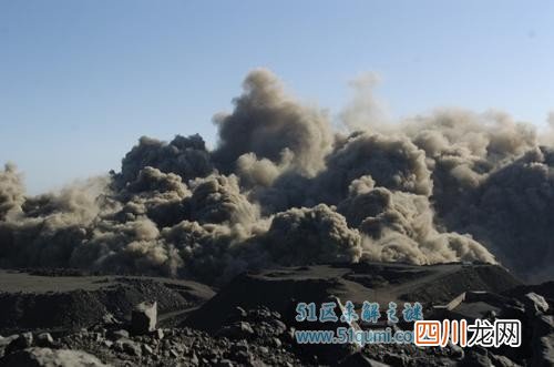 惊!中国最大的爆破工程 用了5500吨炸药!
