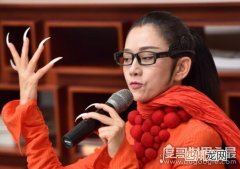中国手指甲最长的人，杨丽萍坚持40年留5厘米的受指甲