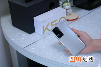值得入手的三款高性价比手机推荐 推荐一款智能手机吧