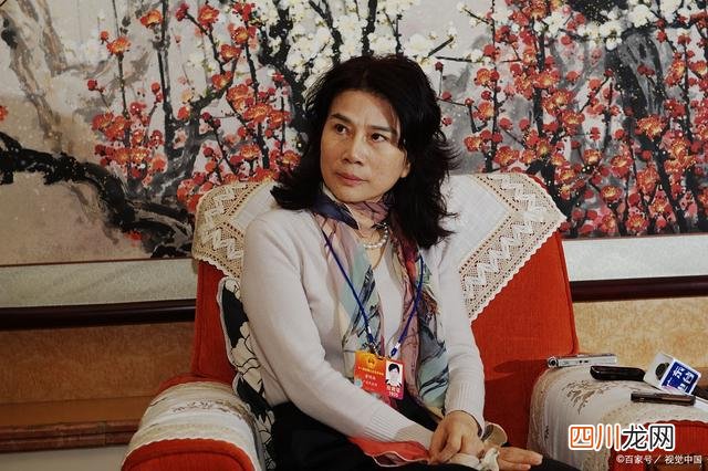 董明珠自曝70岁未曾注重保养 董明珠自曝70岁没保养