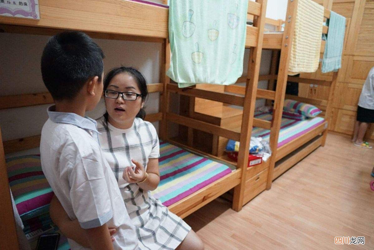 揭开寄宿学校背后暗藏的危害 初中的全封闭学校