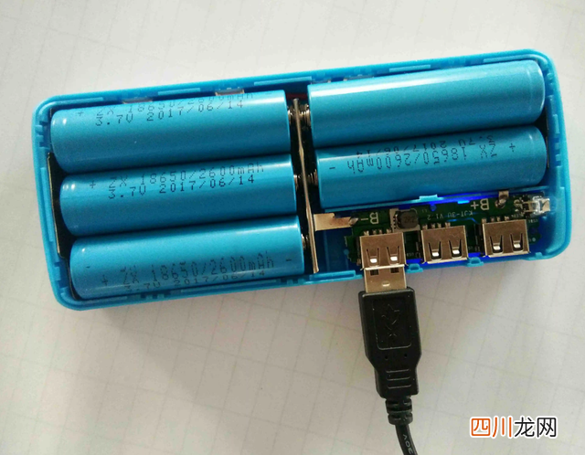 两万毫安的充电宝可以带上飞机吗? 20000毫安的充电宝能带上飞机吗?
