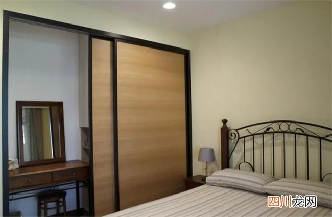 卧室推拉门怎么选更好 选卧室推拉门有哪些注意事项