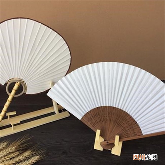 纸扇的作用介绍 悬挂纸扇的用途是什么