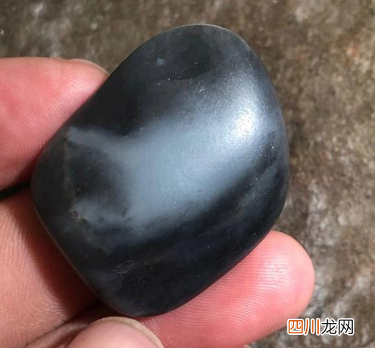 关于墨玉的介绍 墨玉是什么玉