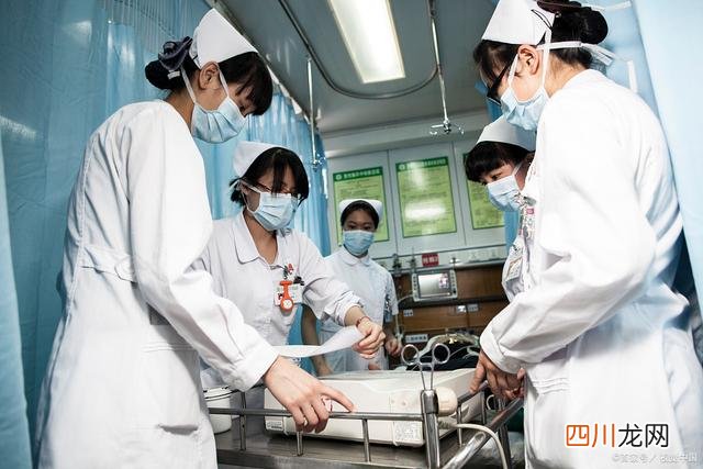 8月19日是第六个中国医师节 奋战在守护生命健康的第一线