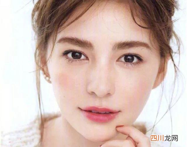 打造夏日零压力裸妆 日系女生裸妆图片COS