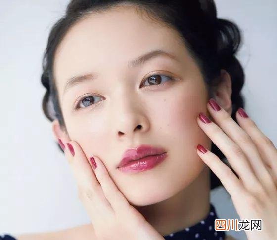 打造夏日零压力裸妆 日系女生裸妆图片COS